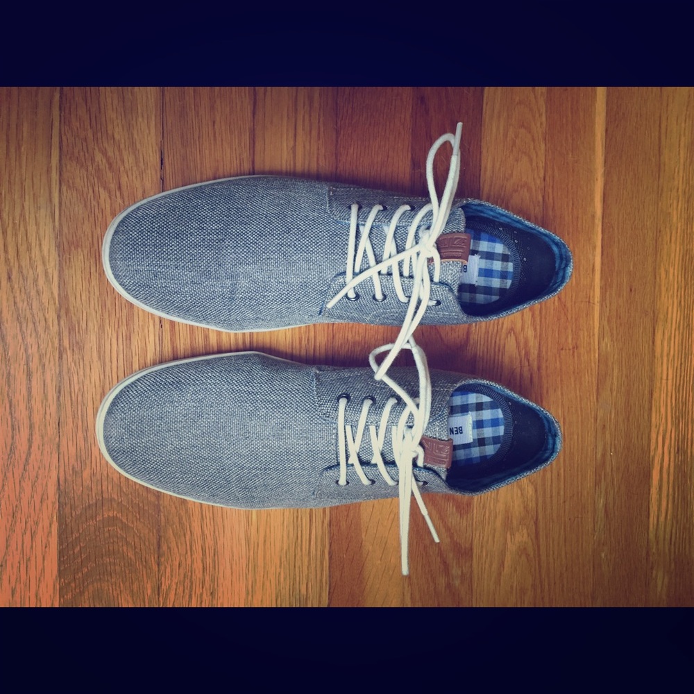 Ben Sherman Heather Grey Low Tops. Men’s size 9.